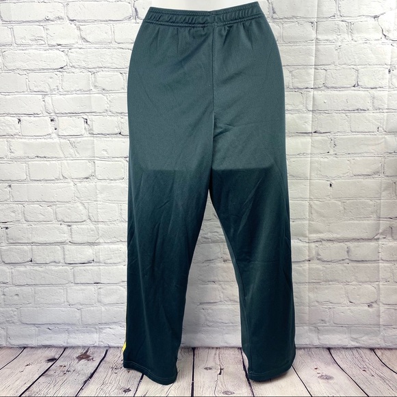 Adidas grey Capri workout pants size medium - Picture 4 of 6